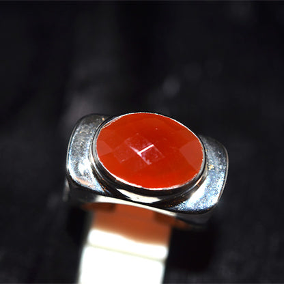 925 Sterling Silver Oval Faceted Carnelian Ring with Stepped Shank