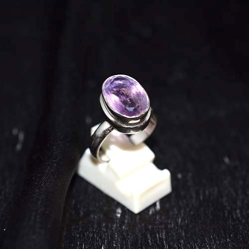 925 Sterling Silver Oval Amethyst Cabochon Ring