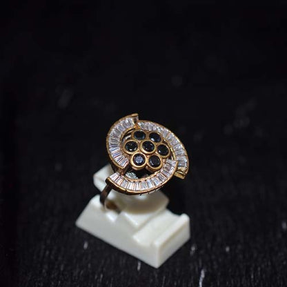 6 Carat Gold Plated Black and White Floral Spiral Ring