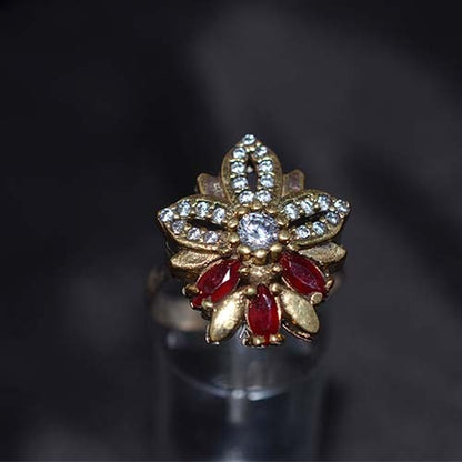 6 Carat Gold Plated Red and White Floral Motif Ring
