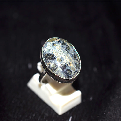 925 Sterling Silver Bold Leopard Skin Jasper Oval Ring