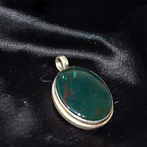 925 Sterling Silver Oval Bloodstone Pendant