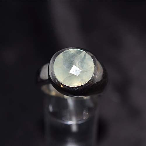 925 Sterling Silver Light Green Round Solitaire Ring