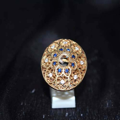 6 Carat Gold Plated Blue and White Crystal Floral Motif Cocktail Ring