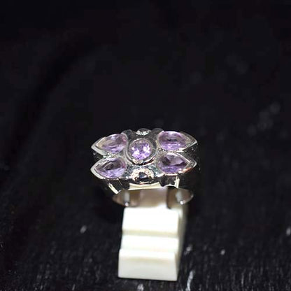 925 Sterling Silver Light Purple Gemstone Petal Motif Ring