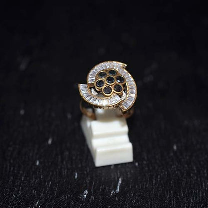 6 Carat Gold Plated Black and White Floral Spiral Ring