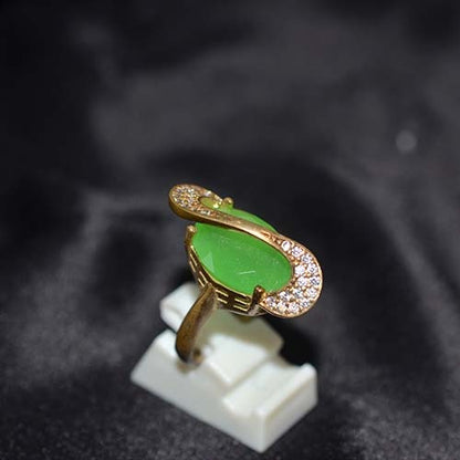 6 Carat Gold Plated Green Jade Swirl Ring