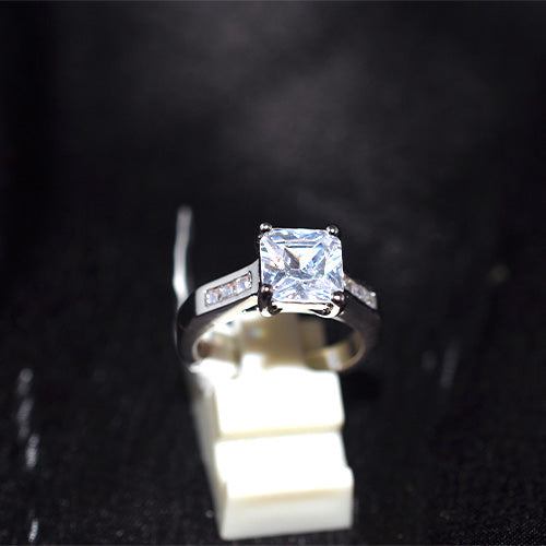 925 Sterling Silver Princess Cut Cubic Zirconia Ring
