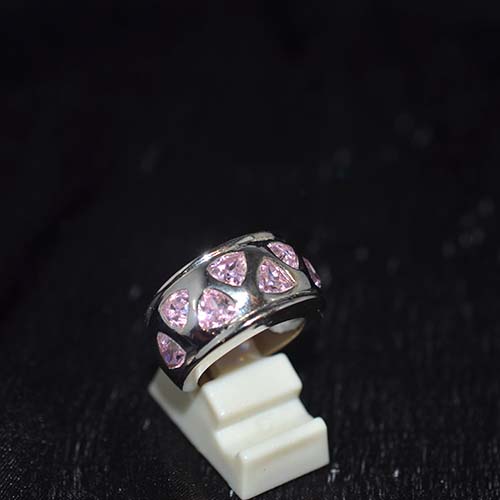925 Sterling Silver Pink Cubic Zirconia Triangle Pattern Band