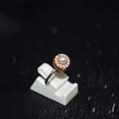 6 Carat Gold Plated Pearl Halo Disc Ring