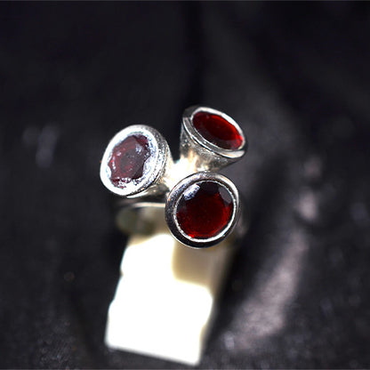 925 Sterling Silver Garnet Three Stone Tripod Ring