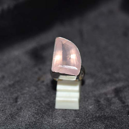 925 Sterling Silver Rose Quartz Curved Rectangular Ring
