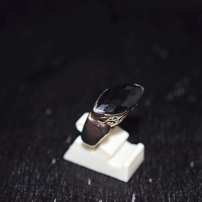 6 Carat Gold Plated Black Onyx Marquise Engraved Ring