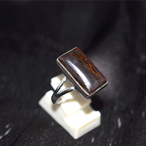 925 Sterling Silver Tiger Iron Rectangle Split Shank Ring