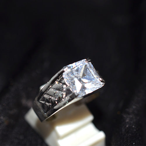 925 Sterling Silver Princess Cut Cubic Zirconia Geometric Pattern Ring