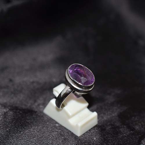 925 Sterling Silver Amethyst Oval Cabochon Ring