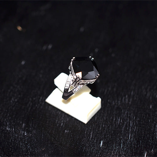 925 Sterling Silver Cushion-Cut Black Onyx with Crystal Split Shank Ring