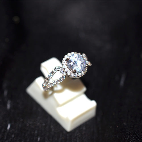 925 Sterling Silver Cubic Zirconia Halo Split Shank Ring