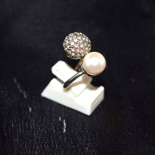 925 Sterling Silver Pearl and Pave Sphere Open Ring
