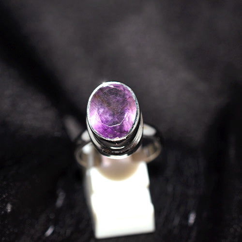 925 Sterling Silver Faceted Oval Amethyst Ring